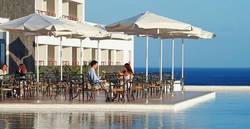 Honeymoon, Hochzeit, Hochzeitstorte, Brautstraus, Blumen, Strand, Strände und Playas, Kaitesurf, Lanzarote, Lanzarote Hotel, Unterkunft, Urlaub, Strand, Ausflüge, Sonne, Meer, Seele, Geist, Entspannung, Luxus, Mala, Costa Teguise, Puerto del Carmen, Arrecife, Nazaret, Apartments, Zimmer, Wellness, Wasser, Tauchen, Schwimmen, Sand, Kinder, Singel, Bodega, Boda, Hochzeit, Wein, Weinanbau, Transfer, Taxi, Spa, exclusiv, einmaligLanzerote App